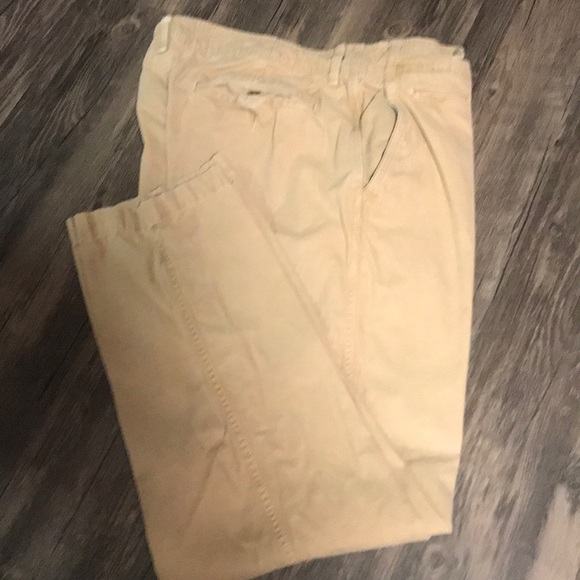 American Eagle Outfitters Other - American Eagle 🦅 khakis